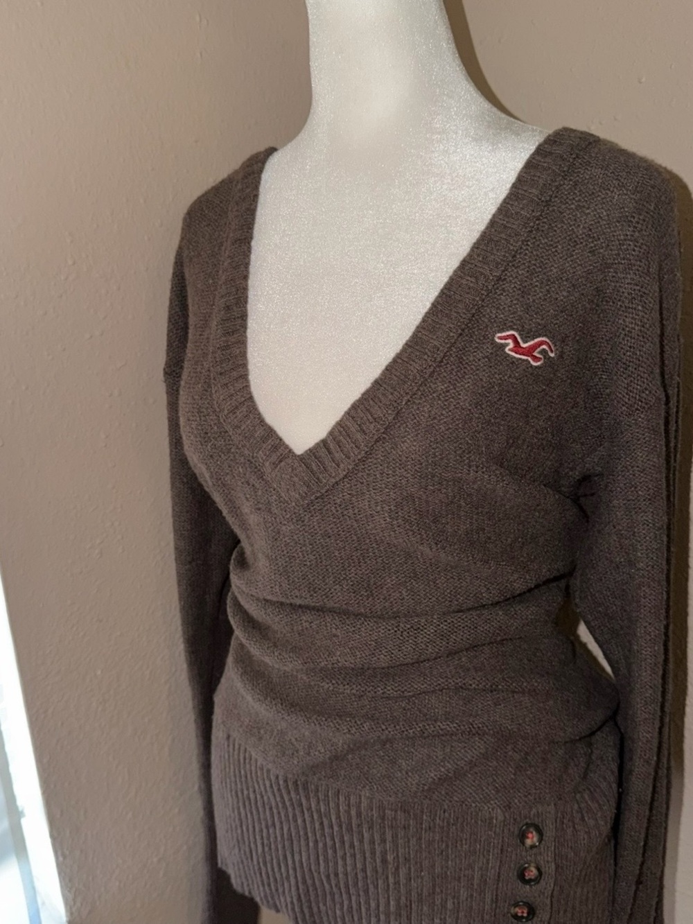 Vintage Y2K Hollister 2000s Knit V Neck Sweater - Picture 2 of 7